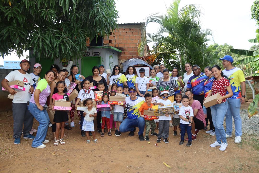 Fundación Deja Tu Huella realizó 6ta edición de «Una Huella en Navidad» 