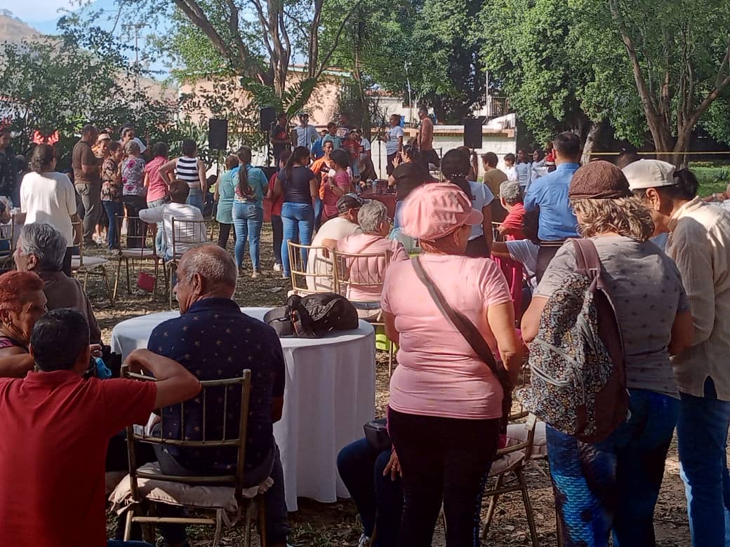 Parroquia Santa Marta de Naguanagua realizó domingo familiar para recaudar fondos 