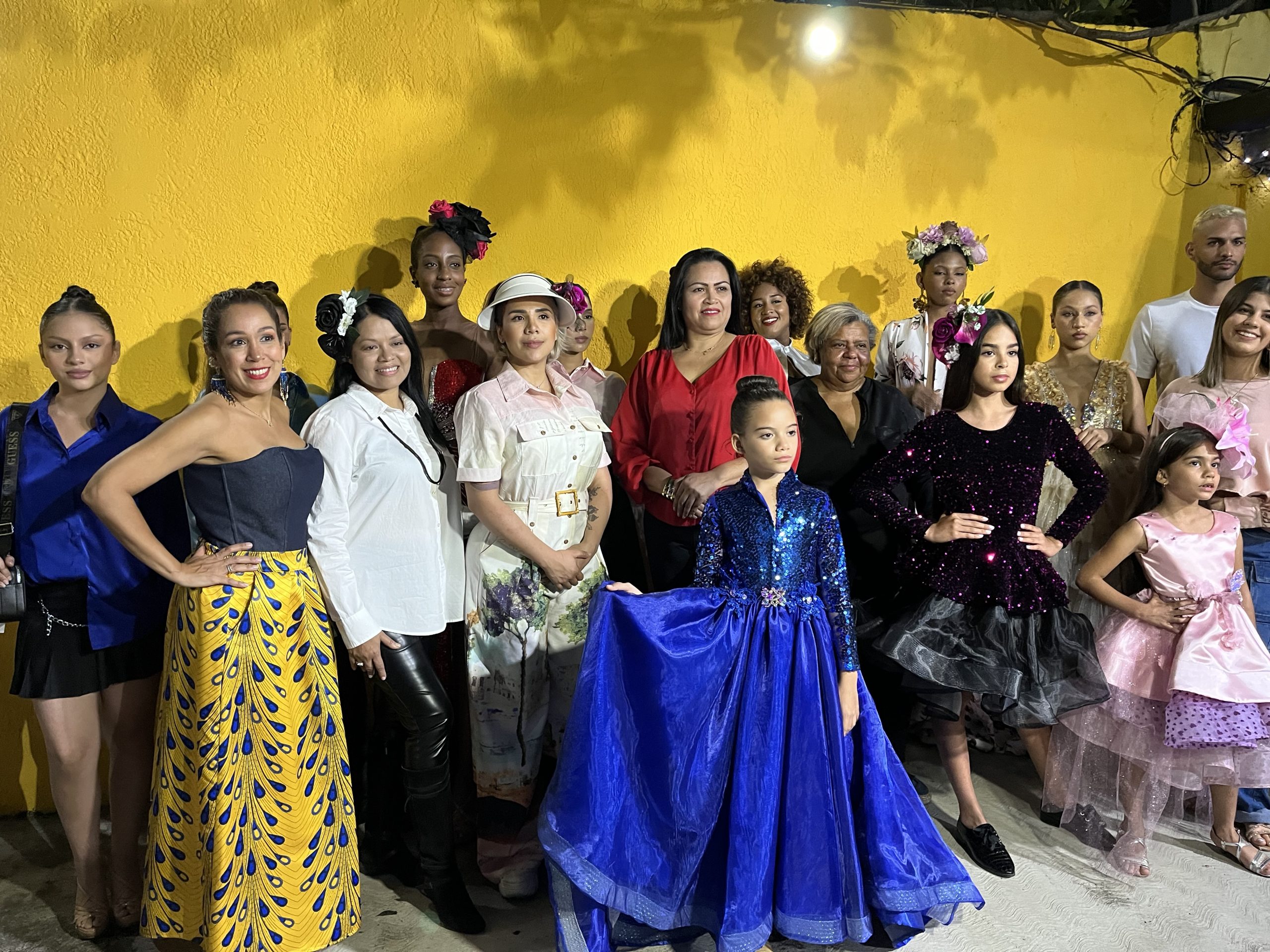 Quinta Nice realizó su desfile “Christmas Lighting” con diseñadoras carabobeñas