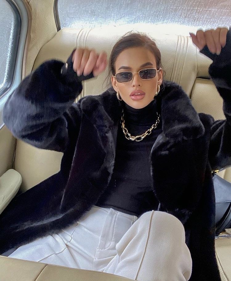 Estética Mob Wife: el nuevo estilo maximalista y elegante que arrasa en redes sociales