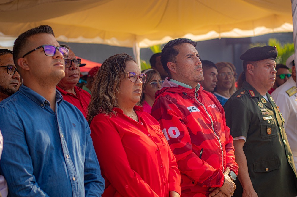 Parada cívico militar en Guacara para conmemorar siembra del comandante