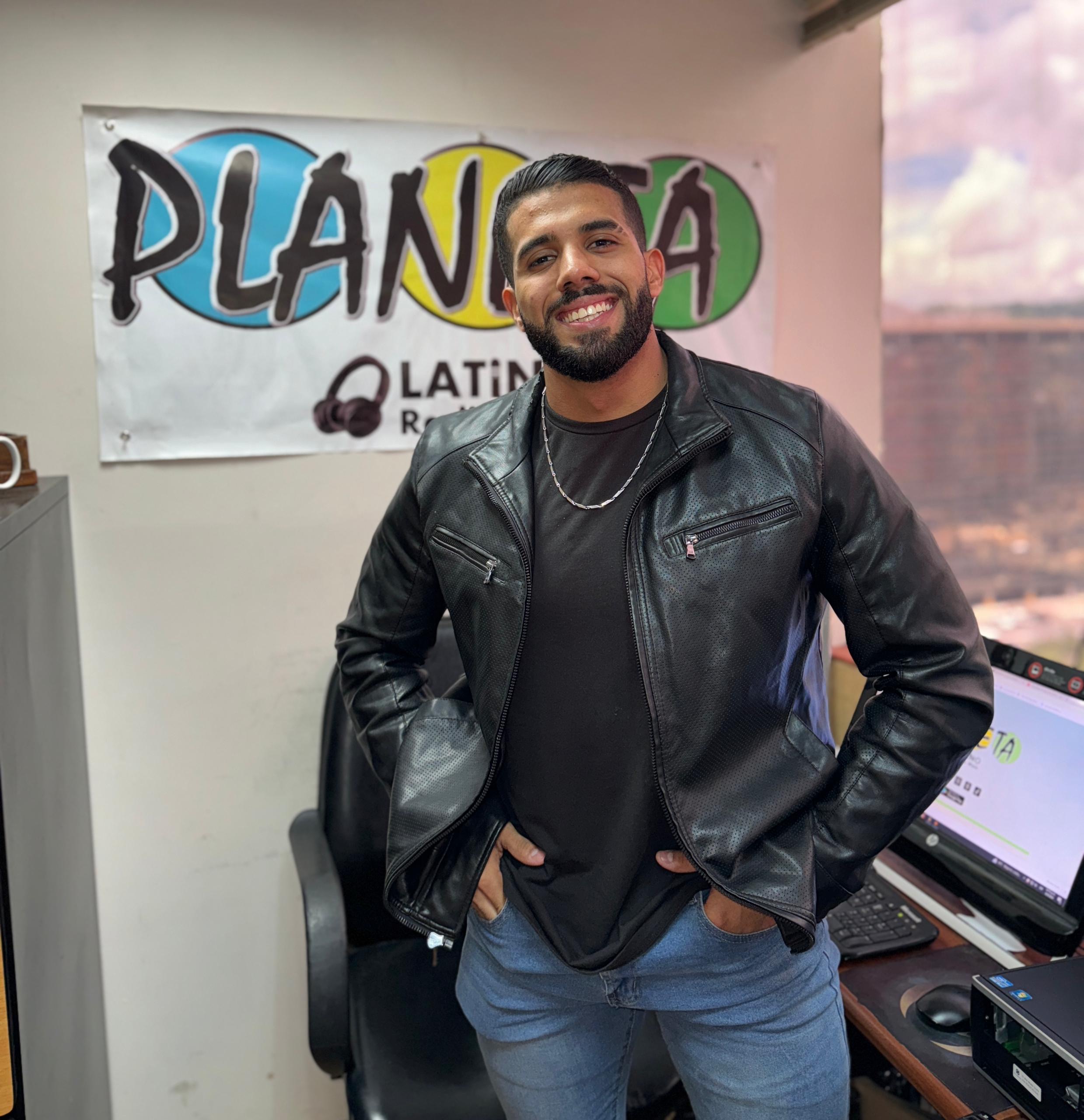 PLANETA LATINO RADIO WEB CELEBRA SU  ANIVERSARIO ESTRENANDO TEMA MUSICAL OFICIAL