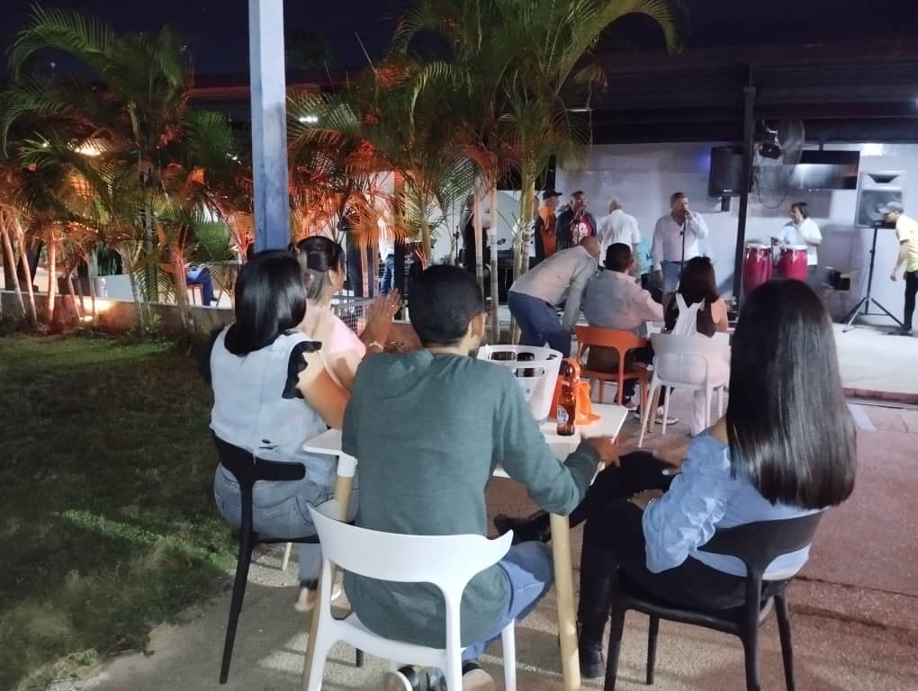 Maraco’s Sport Bar abre sus puertas en el Colegio de Abogados