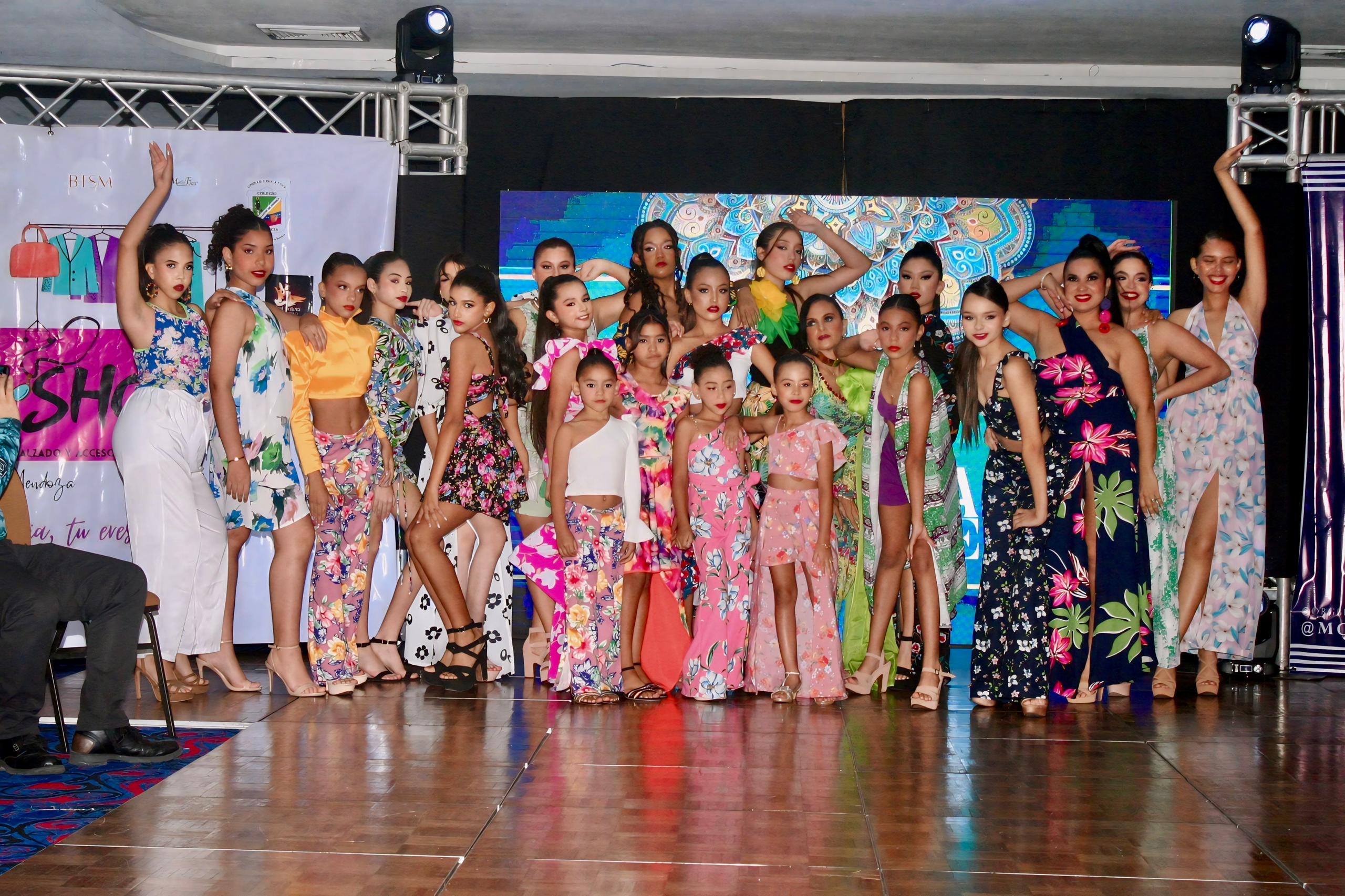 El desfile “Mandala Vogue 2024 by Ana Mendoza” deslumbró a todo el público carabobeño