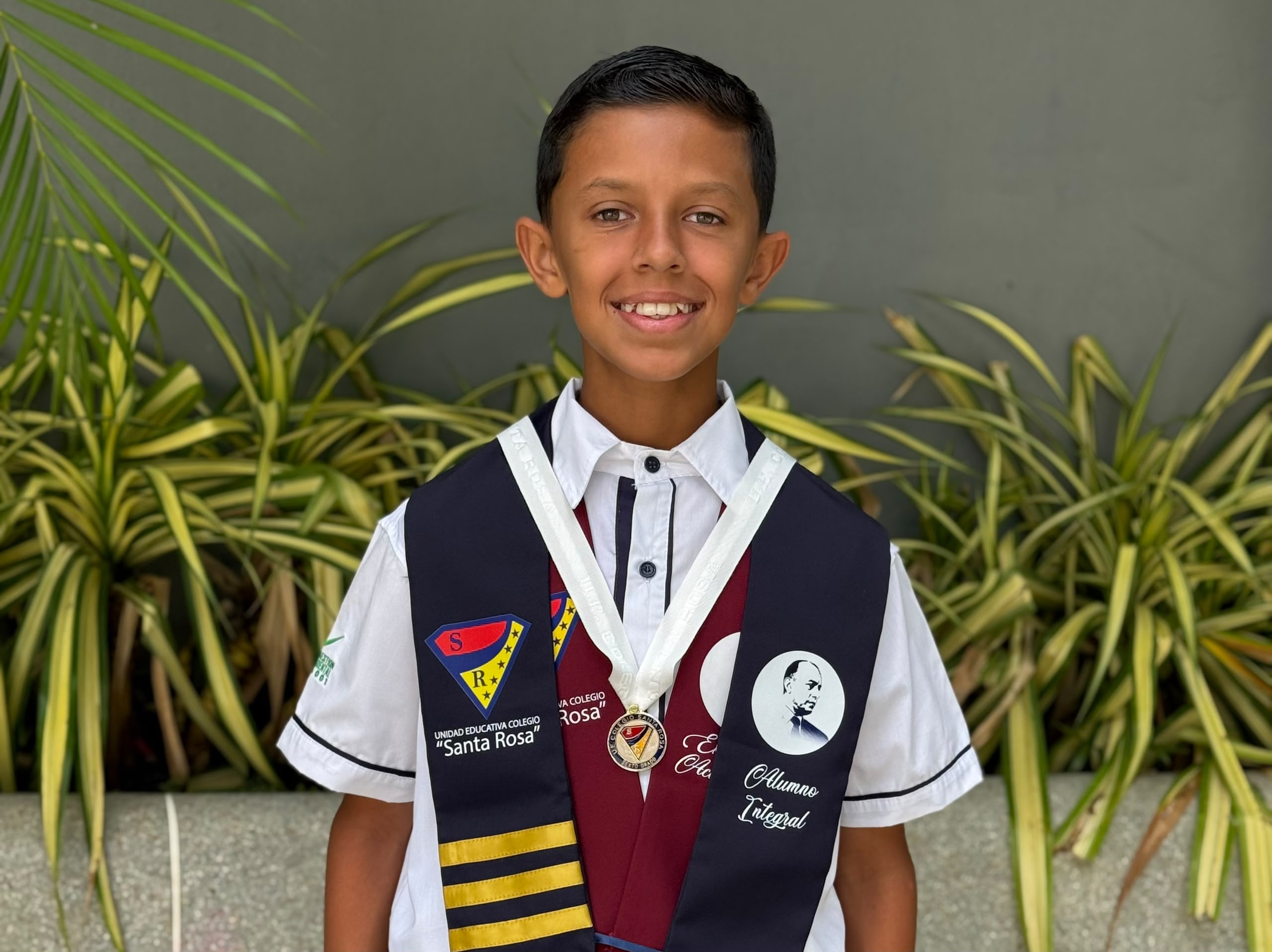 U.E Colegio Santa Rosa y Venezuela serán representados por Ángelo González en la VII Olimpiada Internacional de Matemática para Primaria en Perú